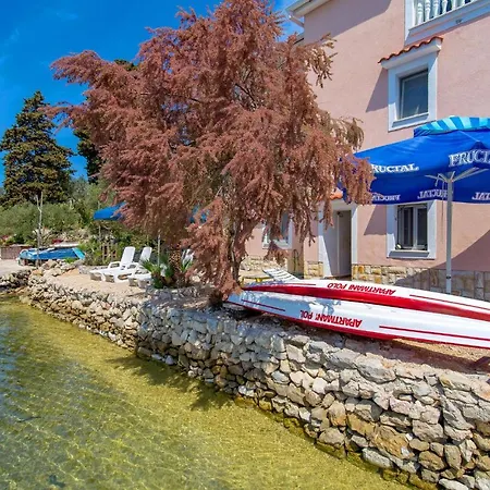 2 Bedroom Lovely In Apartment Punta Kriza