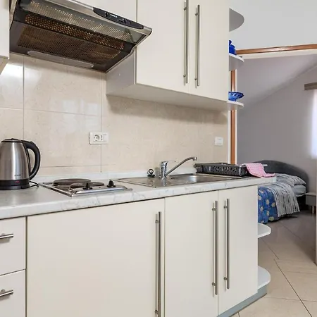 2 Bedroom Lovely In * Punta Kriza