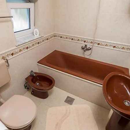 2 Bedroom Lovely In * Punta Kriza