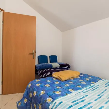 2 Bedroom Lovely In Apartment Punta Kriza