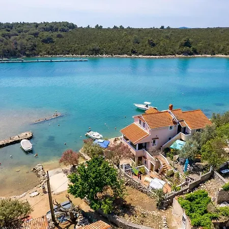 Stunning In * Punta Križa